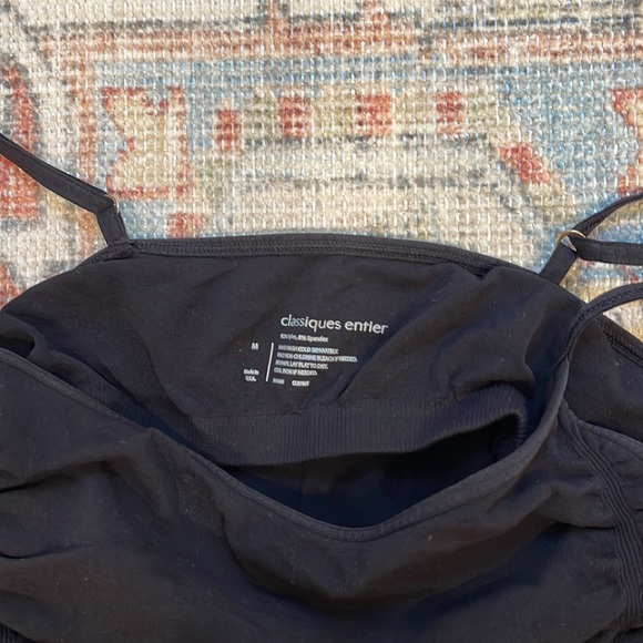 Classiques Entier Seamless Shaping Tank Camisole in Black-Like New! - Picture 4 of 5